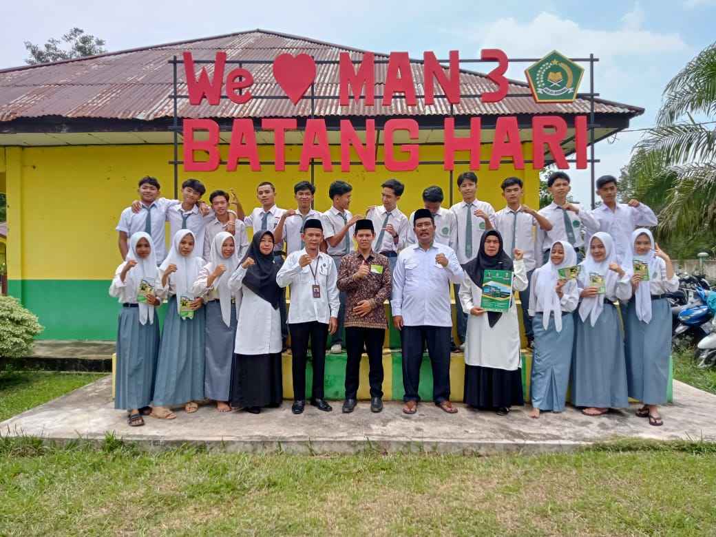 Peserta Didik Antusias Ikuti Sosialisasi PMB Universitas Islam Batang Hari 