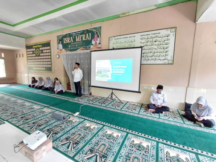 Sosialisasikan PMB MAN 3 Batang Hari Tim Sosialiasi sambangi MTsN 2 Batang Hari Sosialisasikan PMB MAN 3 Batang Hari Tim Sosialiasi sambangi MTsN 2 Batang Hari