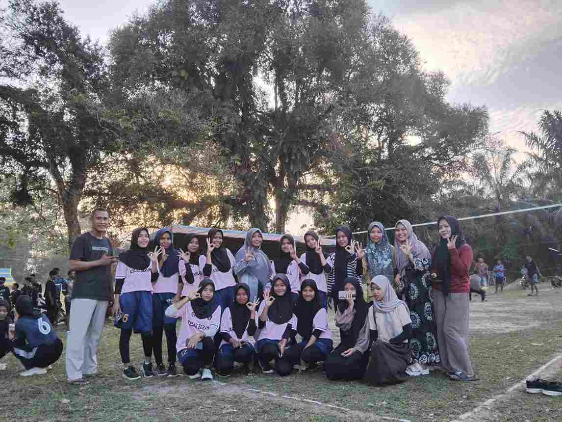 'Juara Grup B, Tim Voli MAN 3 Batang Hari Dipastikan Lolos ke Semi Final' 'Juara Grup B, Tim Voli MAN 3 Batang Hari Dipastikan Lolos ke Semi Final'