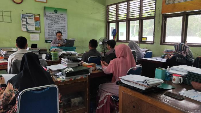 'Rapat Akhir Semester Ganjil Tahun Pelajaran 2022/2023'