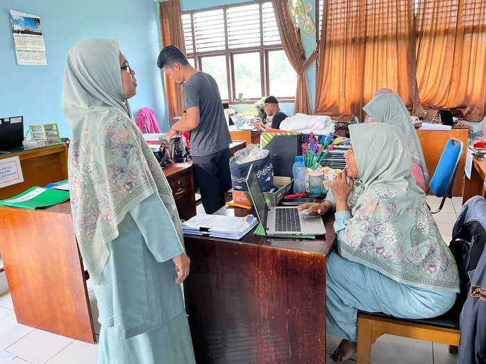 Menjelang PKKM, MAN 3 Batang Hari Genjot Penyusunan Dokumen Penilaian Menjelang PKKM, MAN 3 Batang Hari Genjot Penyusunan Dokumen Penilaian