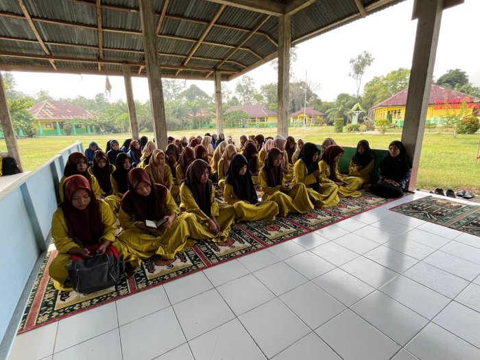 Pembacaan Yasin dan Tahlil di MAN 3 Batang Hari Wujudkan Kekhusyukan dan Kebersamaan