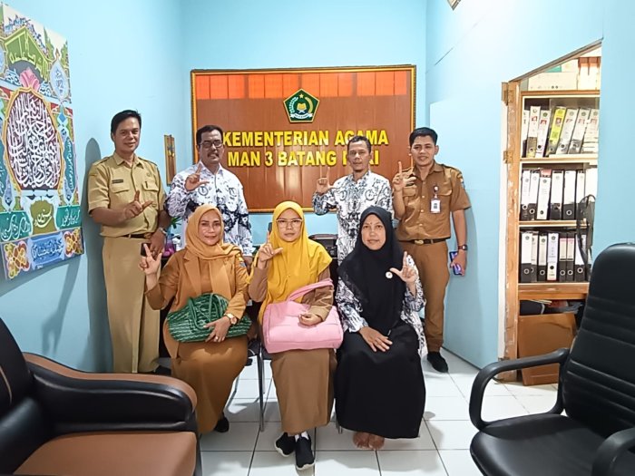 Kepala MAN 3 Batang Hari Sambut Positif Penilaian Sekolah  Adiwiyata Tingkat provinsi