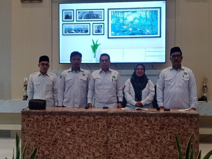 Perkuat Solidaritas, Kepala MAN 3 Batang Hari Ikuti Rapat Anggota Koperasi AL- KAROMAH Perkuat Solidaritas, Kepala MAN 3 Batang Hari Ikuti Rapat Anggota Koperasi AL- KAROMAH