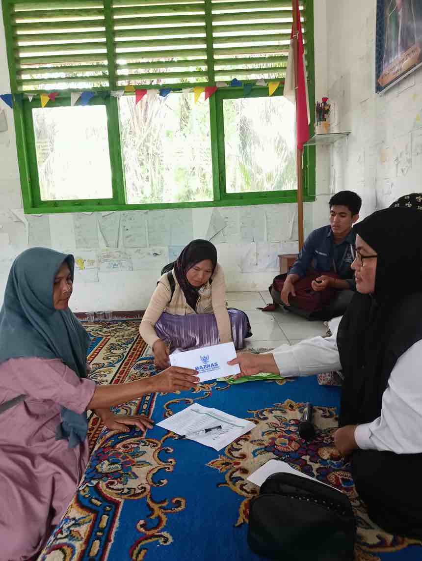 Orang Tua Peserta Didik MAN 3 Terima Bantuan Biaya Pendidikan dari BAZNAS Batang Hari Orang Tua Peserta Didik MAN 3 Terima Bantuan Biaya Pendidikan dari BAZNAS Batang Hari