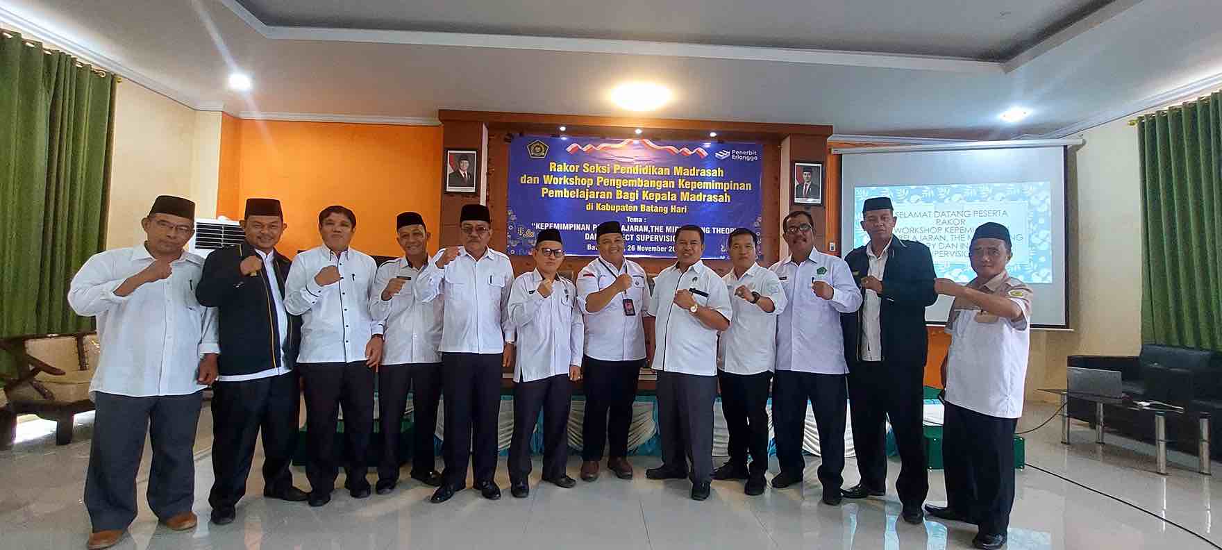 Aktif Ikuti Pertemuan, Kepala MAN 3 Batang Hari Hadir dalam Rapat Koordinasi Seksi Pendidikan Madrasah