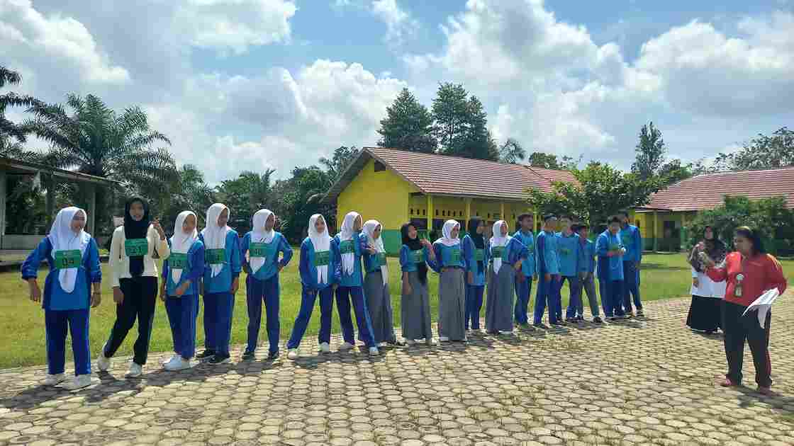 Wujudkan Madrasah Sehat, MAN 3 Batang Hari Terima Kunjungan Skrining Kesehatan dan IKL dari UPTD Puskesmas Pasar Terusan