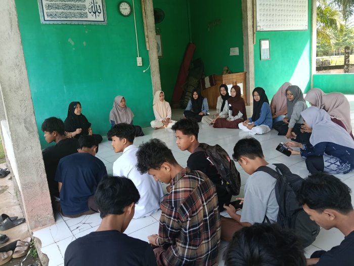 60 Siswa MAN 3 Batang Hari Terima PIP, Sosialisasi Pencairan Dana Digelar di Musala Nurul Ilmi 60 Siswa MAN 3 Batang Hari Terima PIP, Sosialisasi Pencairan Dana Digelar di Musala Nurul Ilmi