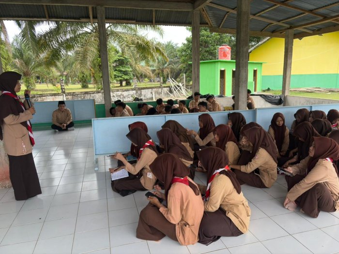 MAN 3 Batang Hari Laksanakan Latihan Pramuka untuk Kelas X dan XI