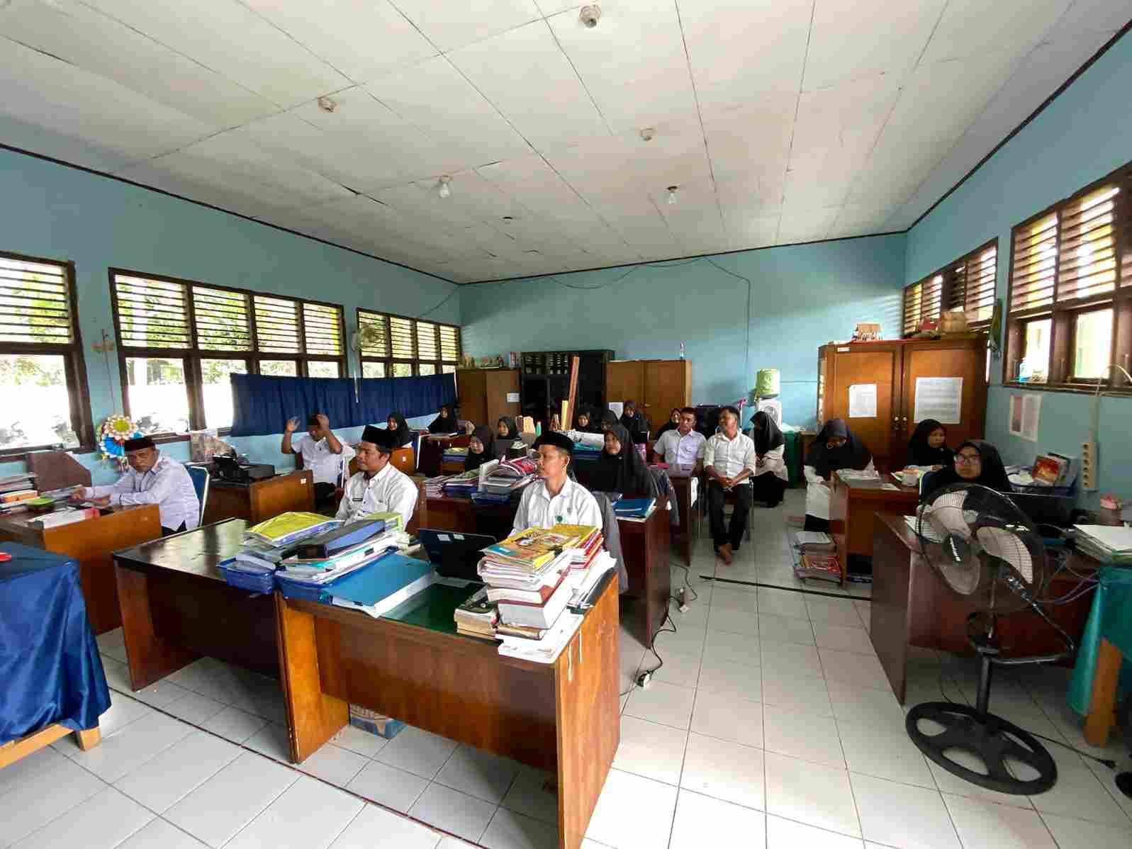 'Tingkatkan Optimalisasi Kinerja, MAN 3 Batang Hari Gelar Rapat Koordinasi Pendidik dan Tenaga Kependidikan'
