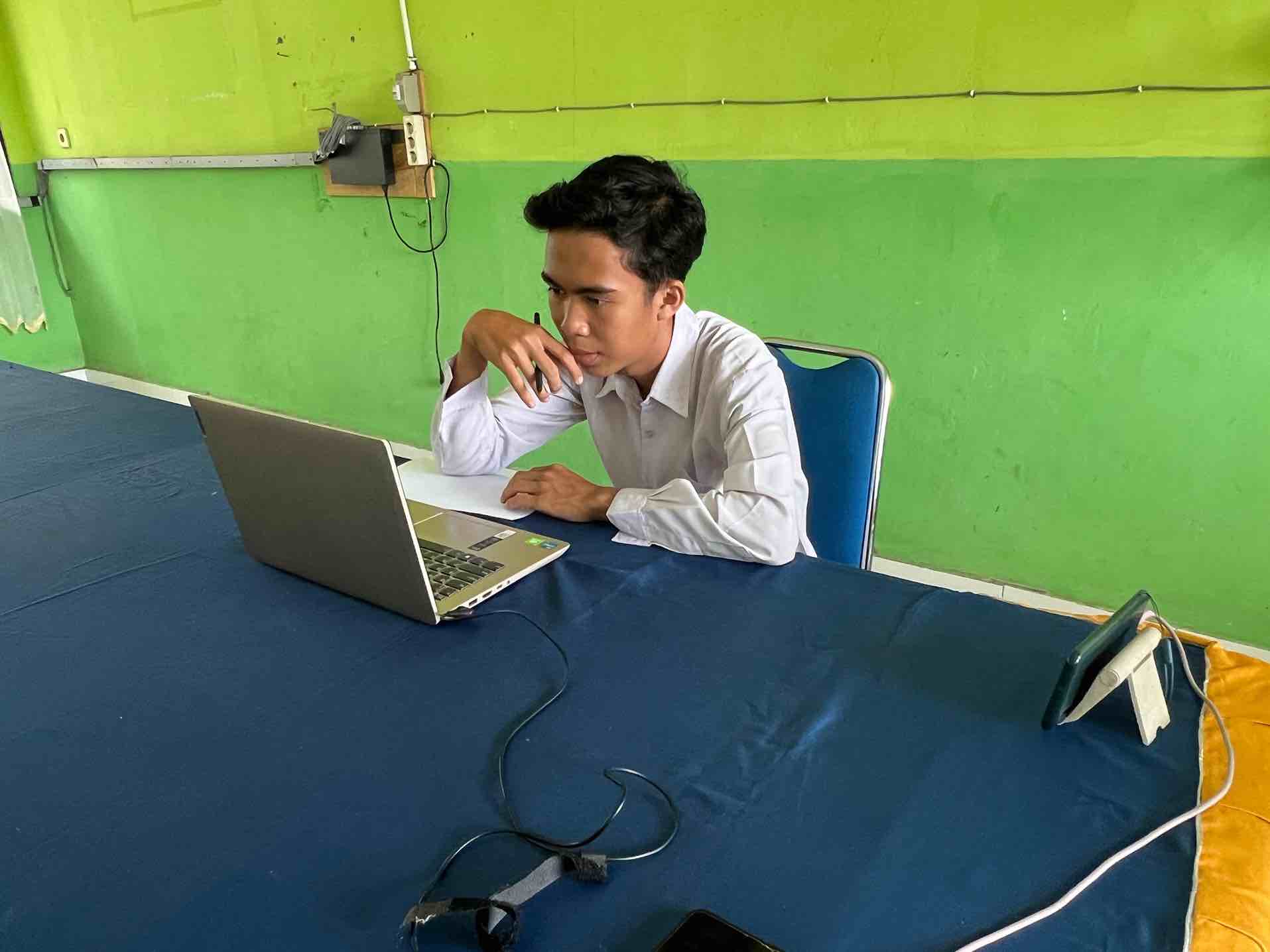 Kerahkan Kemampuan Maksimal, Peserta Didik MAN 3 Batang Hari Berlaga Pada Babak Penyisihan Olimpiade Matematika Se-Sumatera