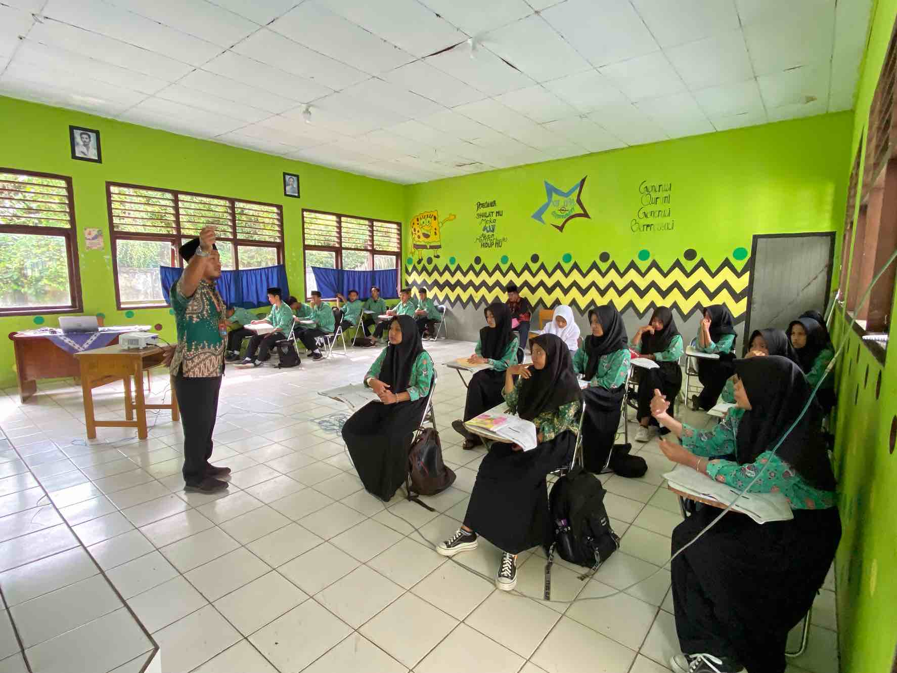 Kamad Laksanakan Supervisi Pembelajaran pada Guru Bahasa Arab Kamad Laksanakan Supervisi Pembelajaran pada Guru Bahasa Arab