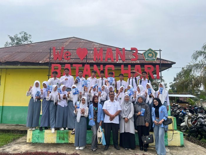 Kepala MAN 3 Batang Hari  Apresiasi Kunjungan Politeknik Jambi Untuk PMB  2026/2027