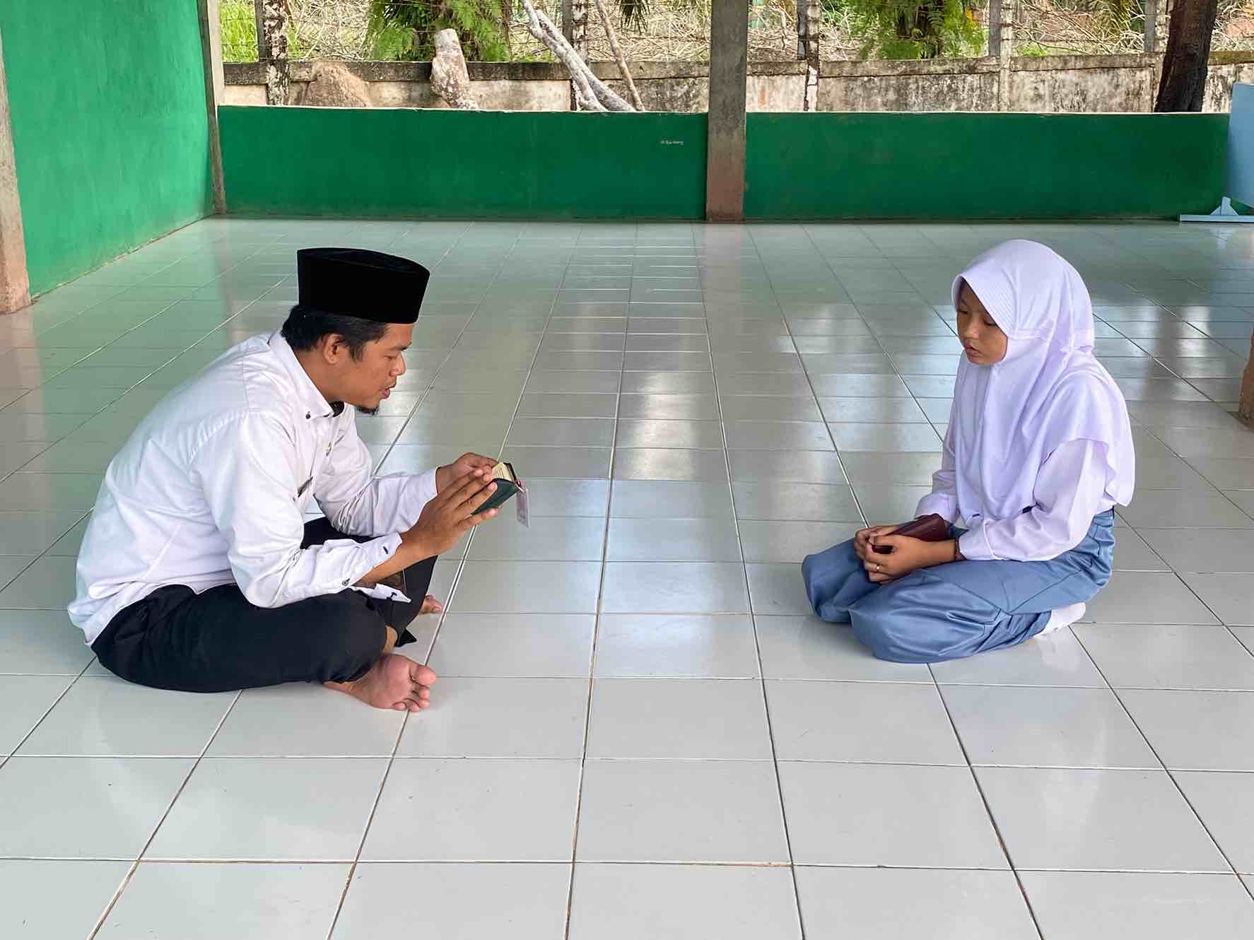 Peserta Didik MAN 3 Batang Hari Uji Hafalan Al-Quran