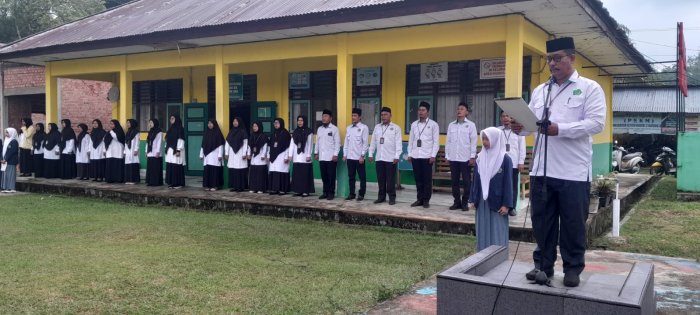 MAN 3 Batang Hari Laksanakan Upacara Rutin Setiap Hari Senin, Pembina Sampaikan Amanat Bermakna dari Kisah Timun Mas