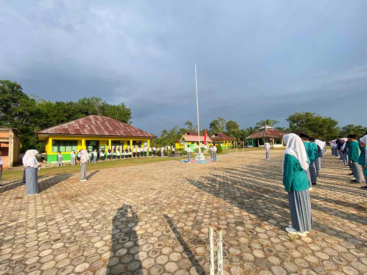 â€˜MAN 3 Batang Hari Gelar Upacara Peringatan Hari Sumpah Pemuda Ke-96â€™