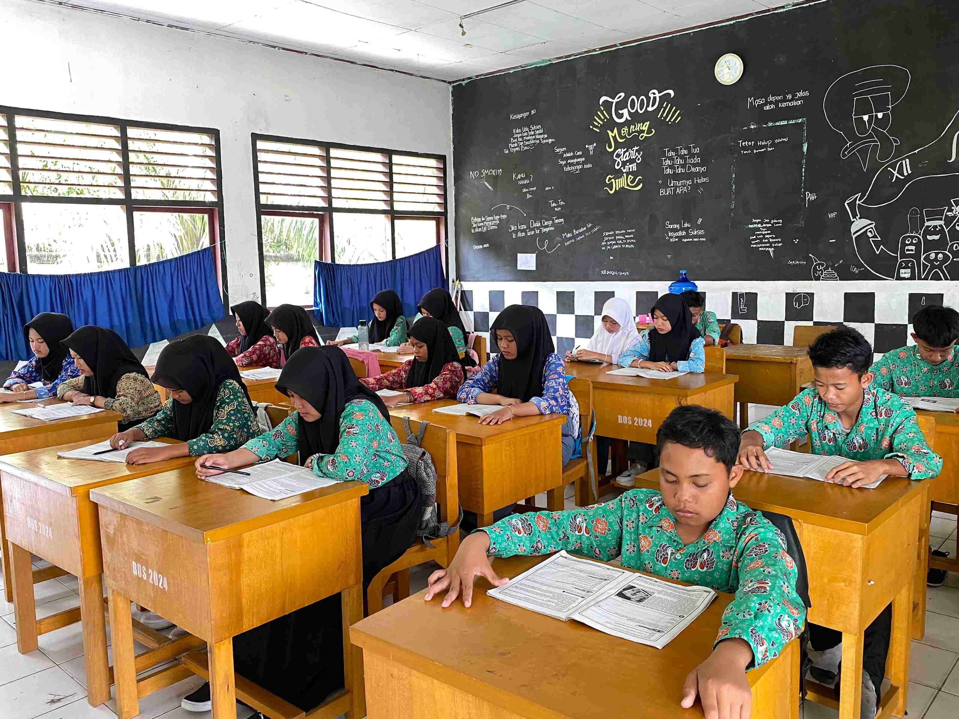 'Tingkatkan Literasi Peserta Didik, Guru Bahasa Indonesia Pupuk Pembiasaan Membaca Buku'