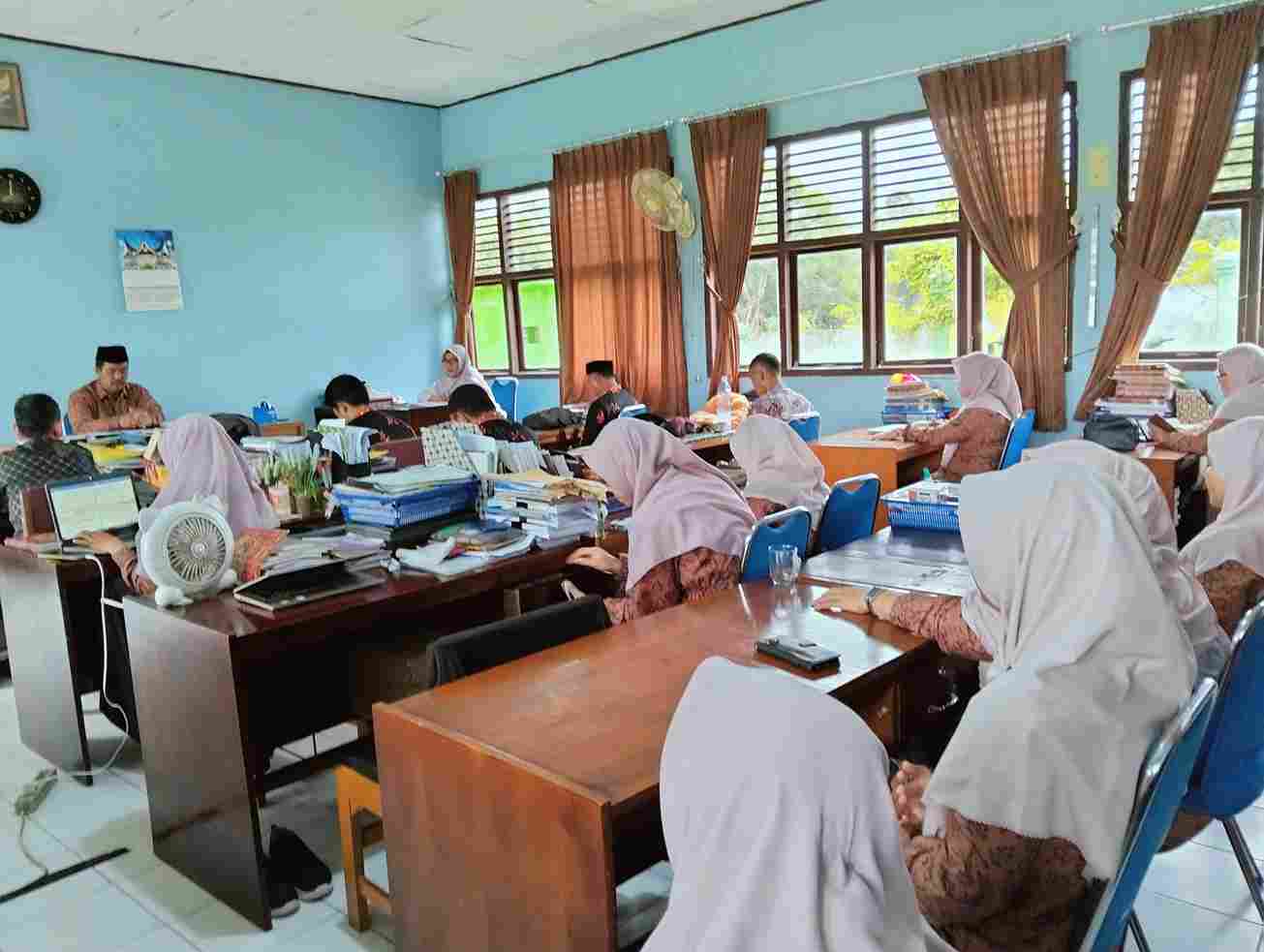 Sukseskan PPDB Tahun Ajaran 2025/2026,  MAN 3 Batang Hari Gelar Rapat Koordinasi