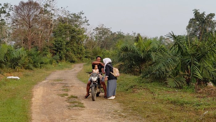 MAN 3 Batang Hari Turut Sukseskan Gerakan Ayah Mengantar Anak Sekolah (GAMAS) MAN 3 Batang Hari Turut Sukseskan Gerakan Ayah Mengantar Anak Sekolah (GAMAS)