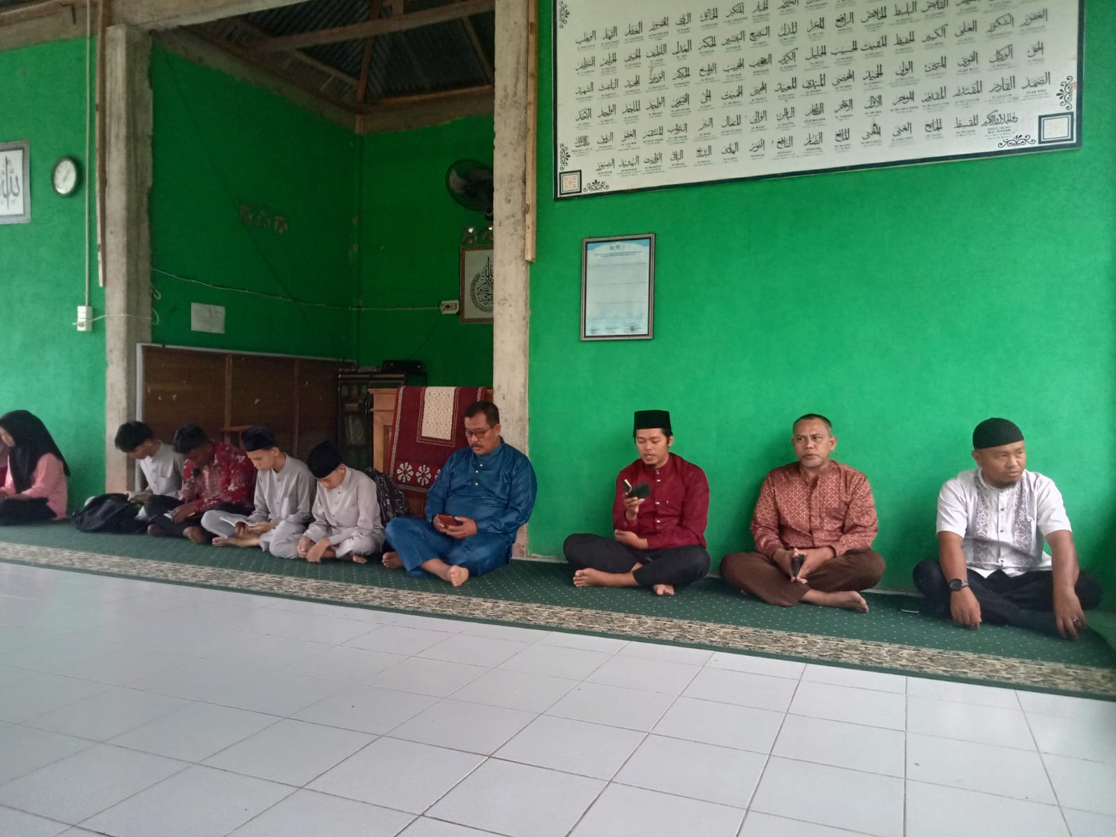 MAN 3 Batang Hari Gelar Rutinitas Pembacaan surat Yasin Setiap Jumat Pagi